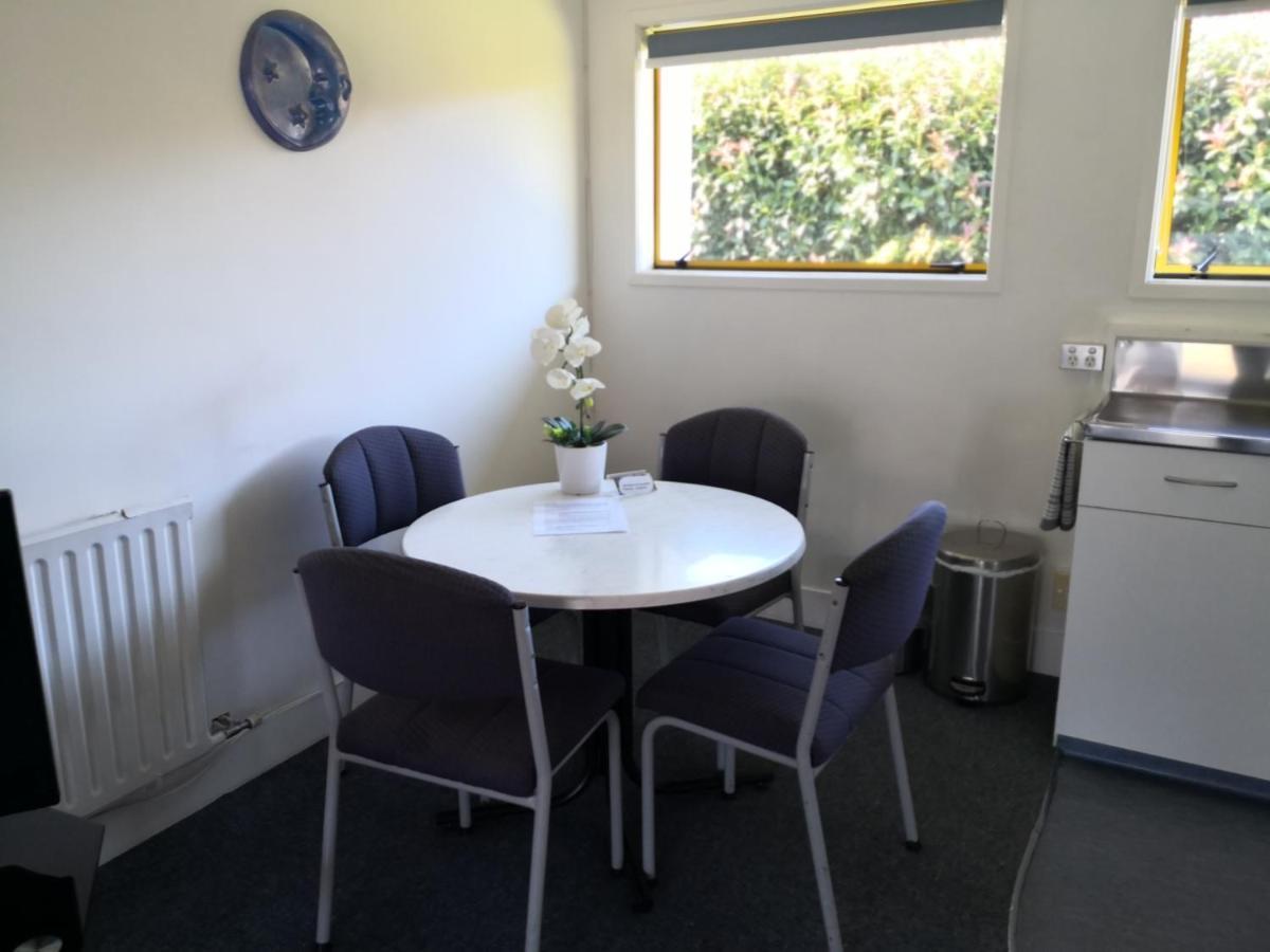 Accommodation at Te Puna Motel Tauranga Exterior foto