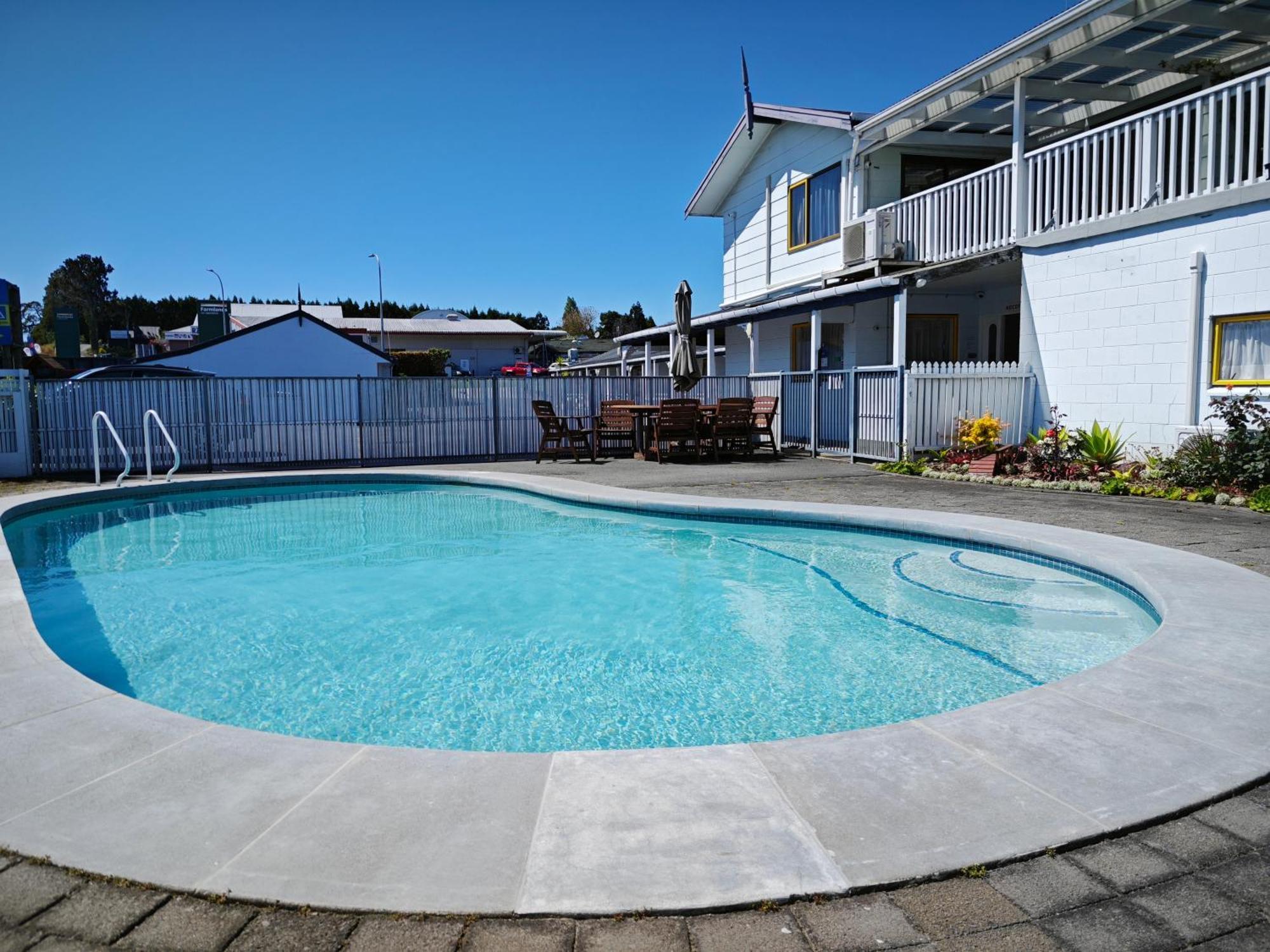Accommodation at Te Puna Motel Tauranga Exterior foto